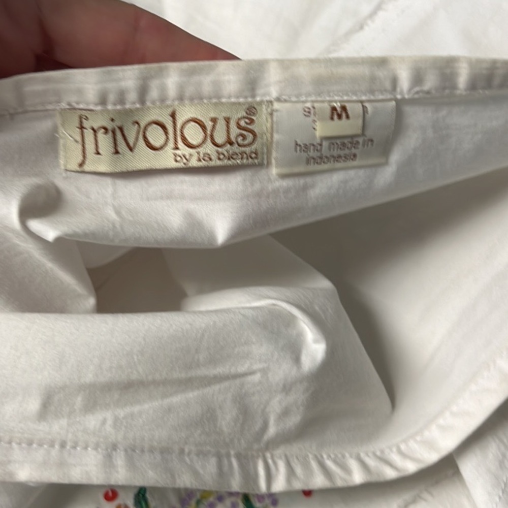 VTG Frivolous,M, Hand-Crafted, A-Line Percale-Feel Delicately Embroidered,EUC - Picture 9 of 10
